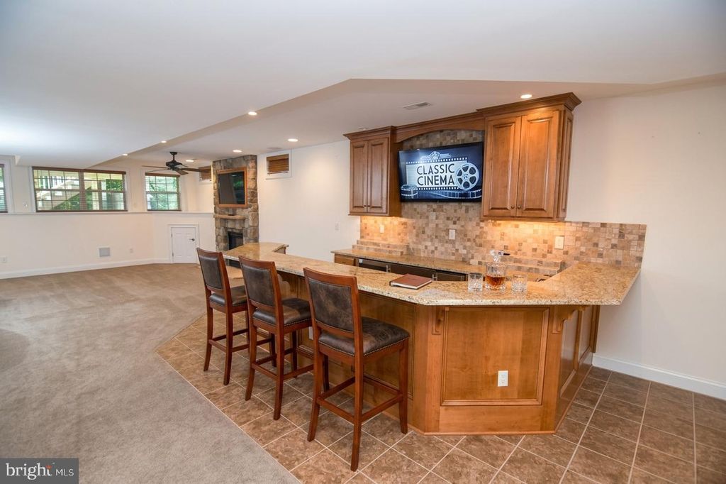 Image 25 of property listing at 209 SAINT JAMES DR, Langhorne, PA 19047