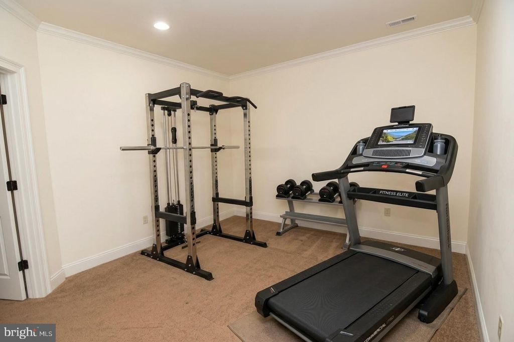 Image 29 of property listing at 209 SAINT JAMES DR, Langhorne, PA 19047