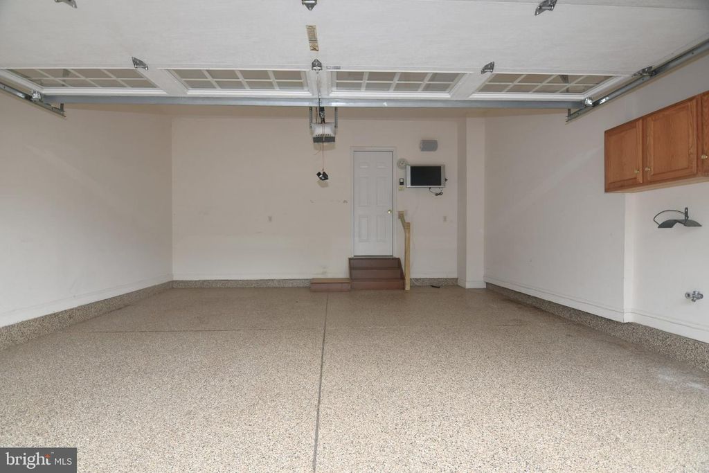 Image 31 of property listing at 209 SAINT JAMES DR, Langhorne, PA 19047