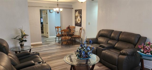 2315 NW 45th St, Lawton, OK 73505