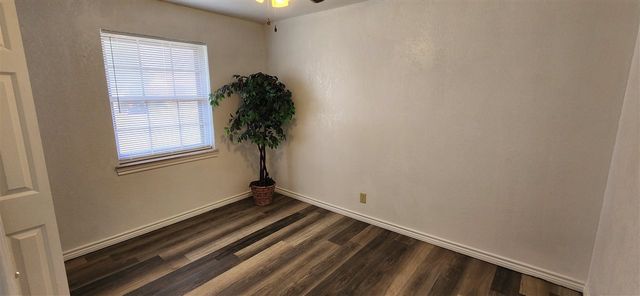 2315 NW 45th St, Lawton, OK 73505