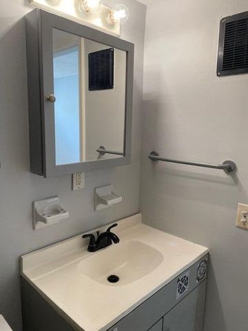 2309 S Federal Highway 6, Boynton Beach, FL 33435