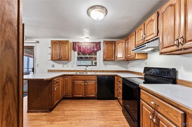 8329 Pansy Drive, Clay, NY 13027