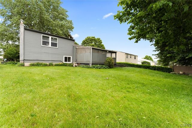 8329 Pansy Drive, Clay, NY 13027