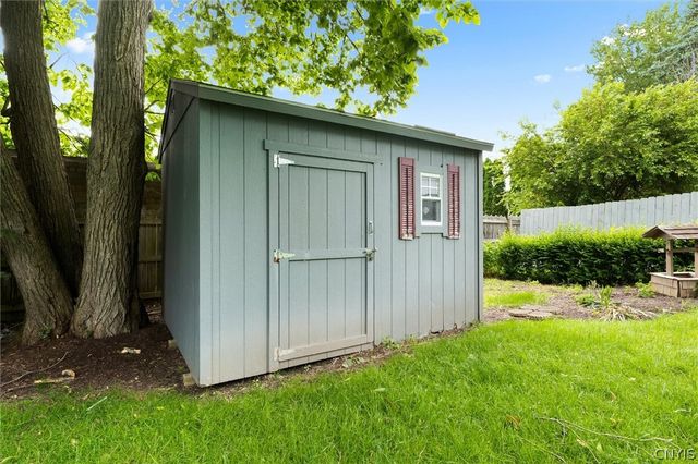8329 Pansy Drive, Clay, NY 13027