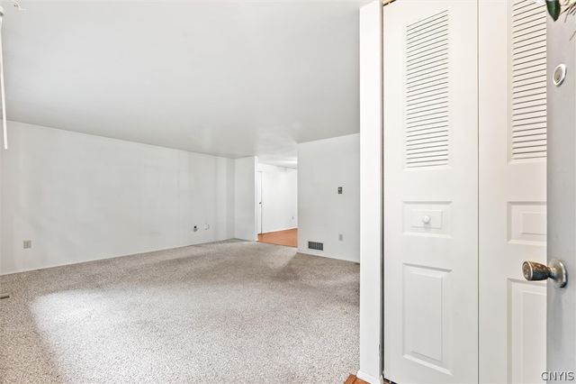 8329 Pansy Drive, Clay, NY 13027
