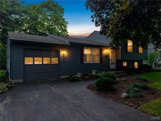 8329 Pansy Drive, Clay, NY 13027