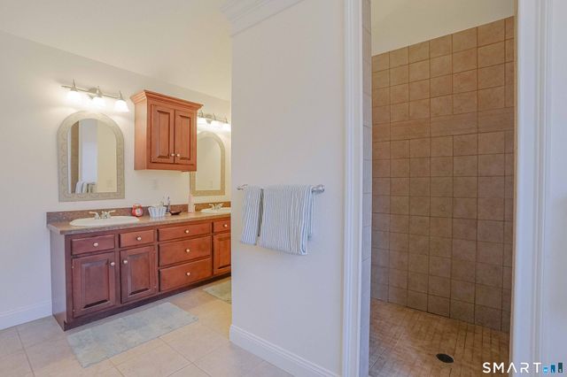 380 Southbury Road, Roxbury, CT 06783