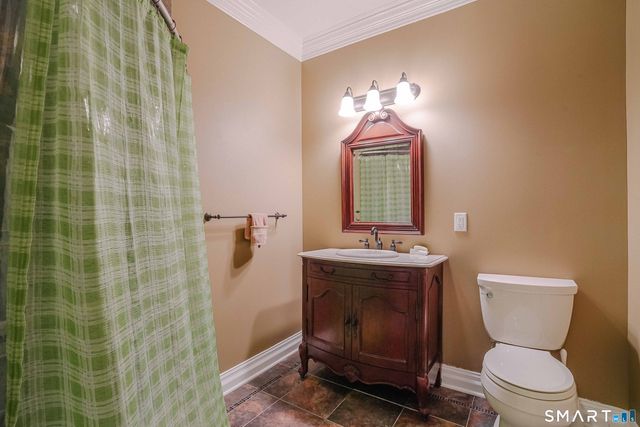 380 Southbury Road, Roxbury, CT 06783