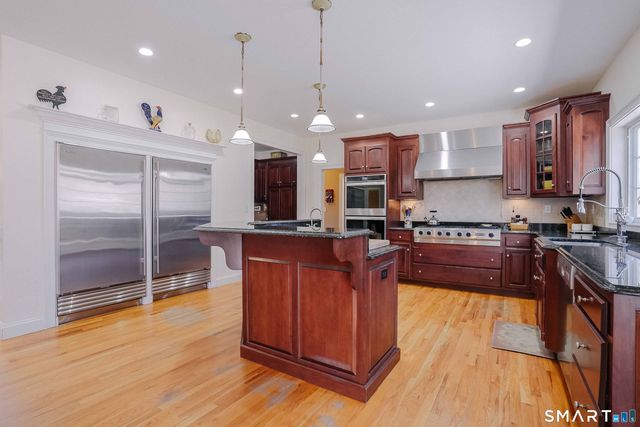 380 Southbury Road, Roxbury, CT 06783