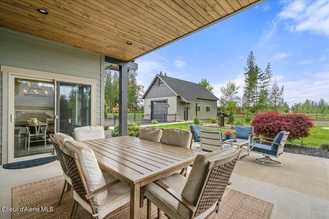 11633 N Spiraea LN, Hayden Lake, ID 83835