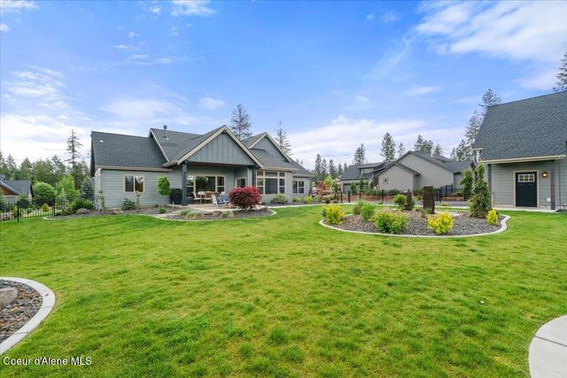 11633 N Spiraea LN, Hayden Lake, ID 83835
