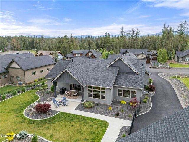 11633 N Spiraea LN, Hayden Lake, ID 83835