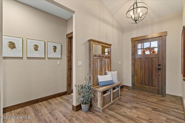 11633 N Spiraea LN, Hayden Lake, ID 83835