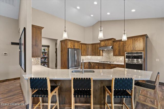 11633 N Spiraea LN, Hayden Lake, ID 83835