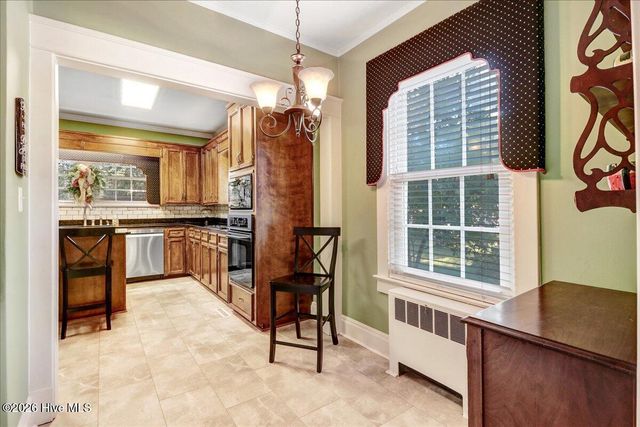 501 W Main Street, Mount Olive, NC 28365