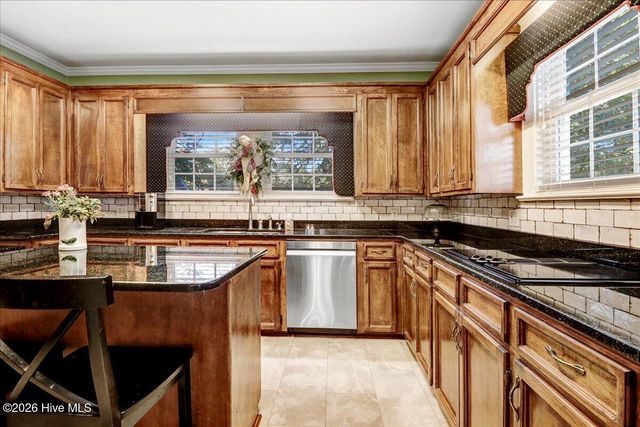 501 W Main Street, Mount Olive, NC 28365