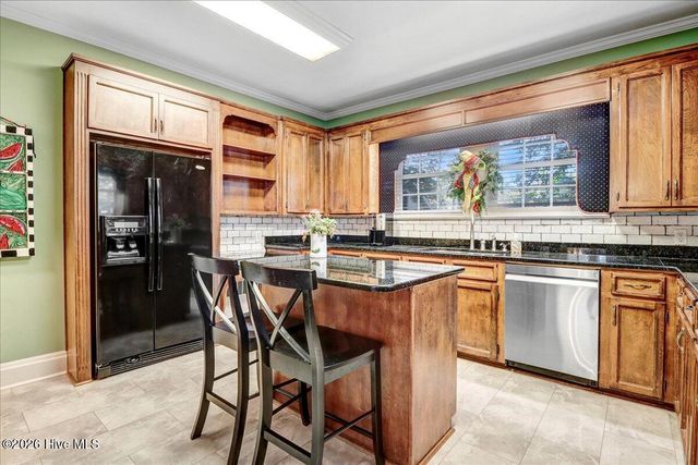 501 W Main Street, Mount Olive, NC 28365