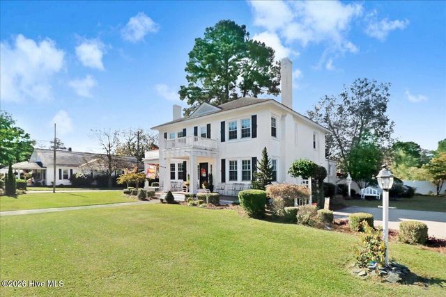 501 W Main Street, Mount Olive, NC 28365