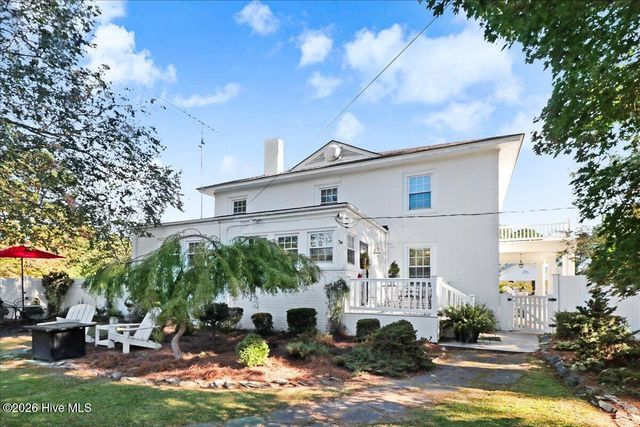 501 W Main Street, Mount Olive, NC 28365