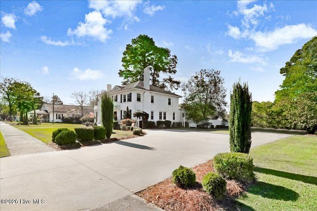501 W Main Street, Mount Olive, NC 28365