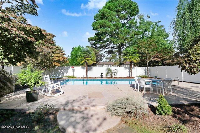 501 W Main Street, Mount Olive, NC 28365