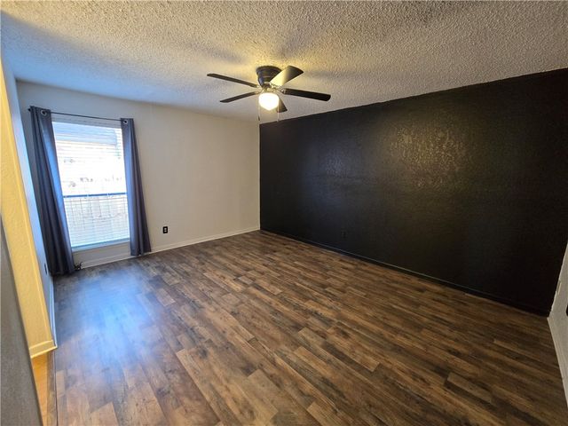 7234 Diamond Ridge Dr, Corpus Christi, TX 78413