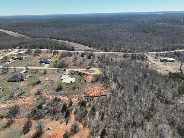 17147 Cottonwood Court, Newalla, OK 74857