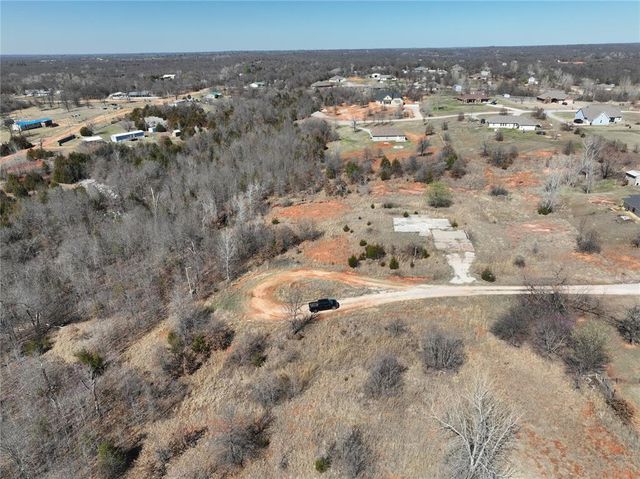 17147 Cottonwood Court, Newalla, OK 74857