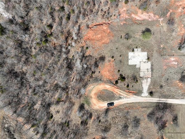 17147 Cottonwood Court, Newalla, OK 74857