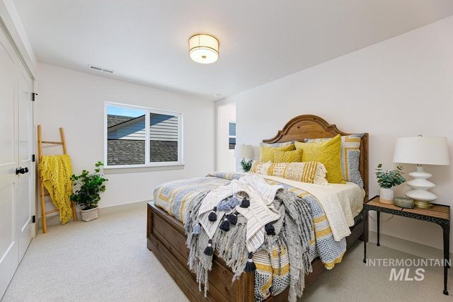 9295 W Sooty Grouse Ct, Boise, ID 83714