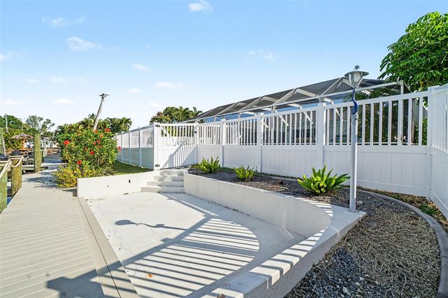 4822 SW 1ST COURT, Cape Coral, FL 33914