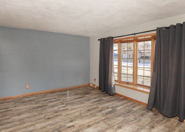 1680 Prairie Vista Circle, Bettendorf, IA 52722