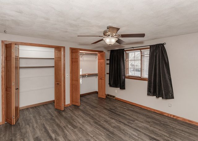 1680 Prairie Vista Circle, Bettendorf, IA 52722