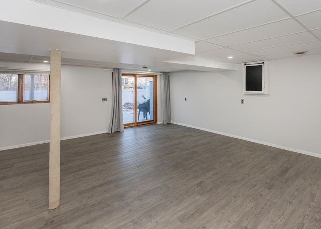 1680 Prairie Vista Circle, Bettendorf, IA 52722