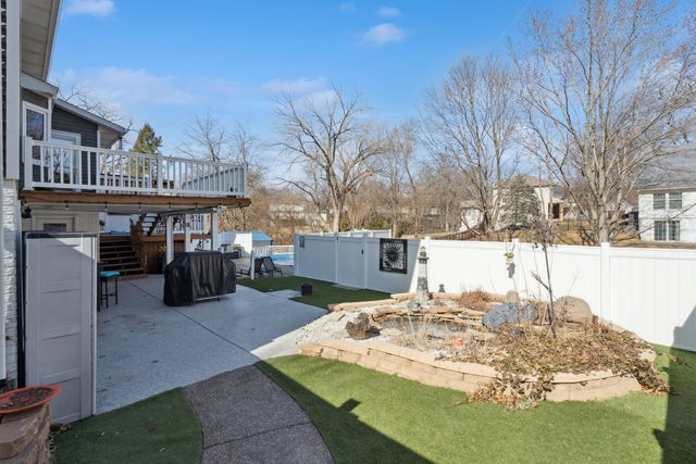 1680 Prairie Vista Circle, Bettendorf, IA 52722