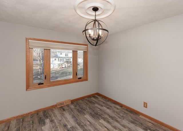 1680 Prairie Vista Circle, Bettendorf, IA 52722