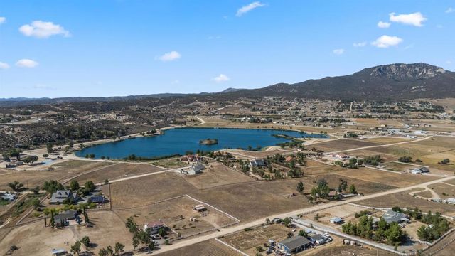 342 Indian Hill Trl, Aguanga, CA 92536