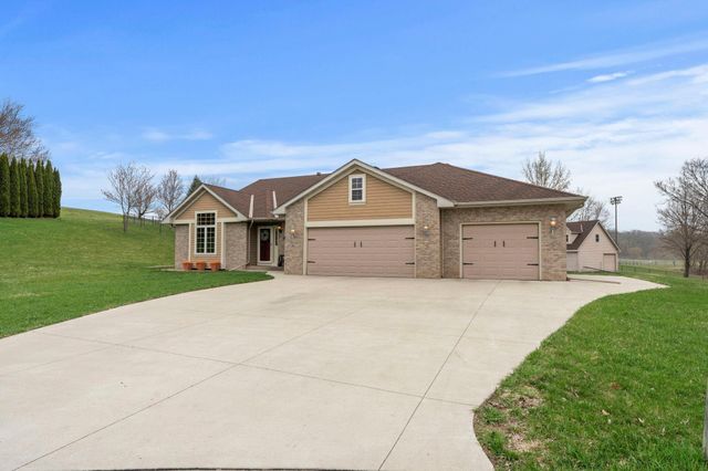 300 Ivory Avenue NE, Saint Michael, MN 55376