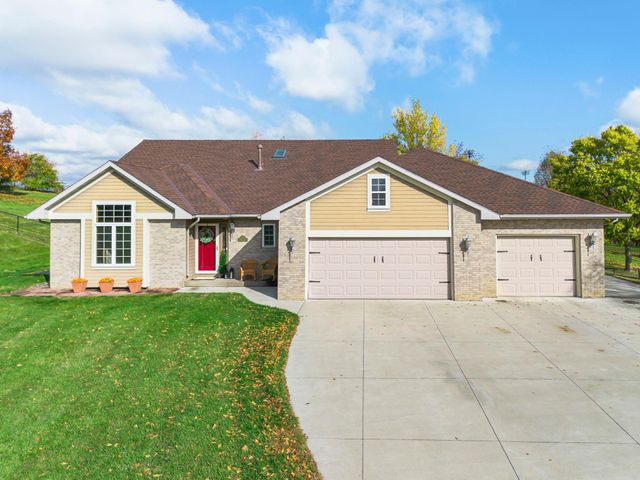300 Ivory Avenue NE, Saint Michael, MN 55376