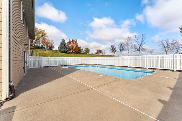 300 Ivory Avenue NE, Saint Michael, MN 55376