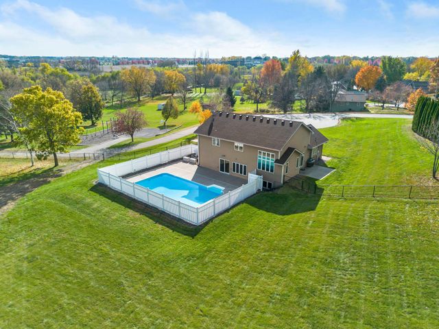 300 Ivory Avenue NE, Saint Michael, MN 55376