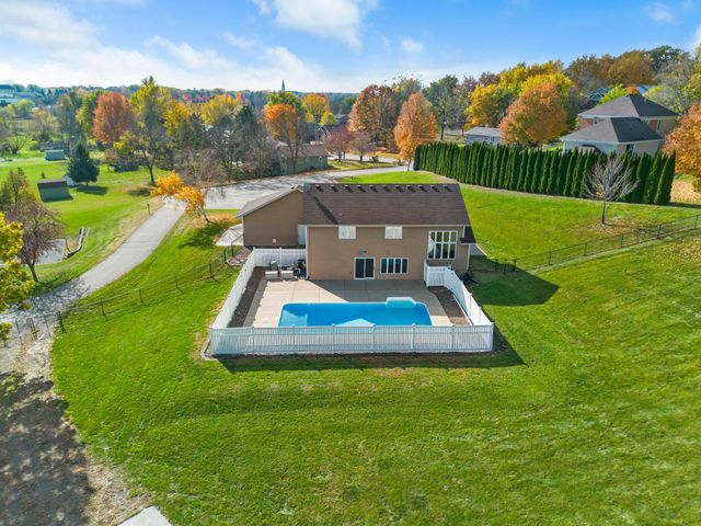 300 Ivory Avenue NE, Saint Michael, MN 55376