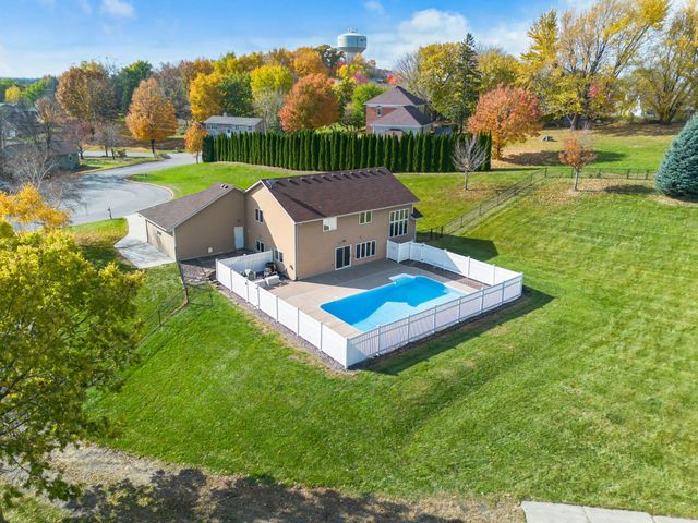 300 Ivory Avenue NE, Saint Michael, MN 55376