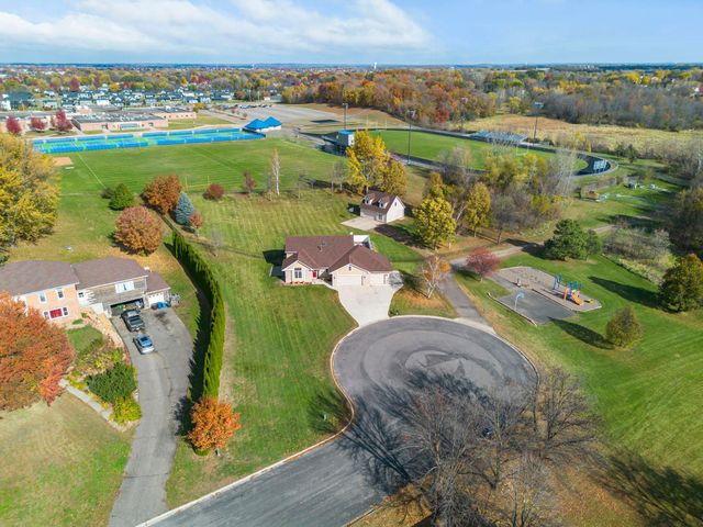 300 Ivory Avenue NE, Saint Michael, MN 55376