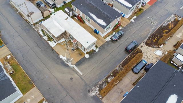 1300 W Branch Road, Northfield, IL 60093