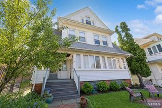 16 Trinity Place, Montclair, NJ 07042