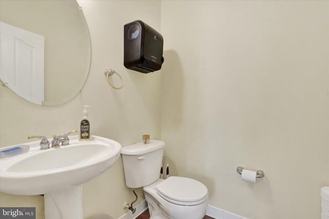 1898 PATRIOT ST, York, PA 17408