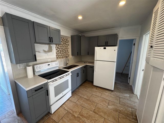 1847 NE 53rd St, Pompano Beach, FL 33064