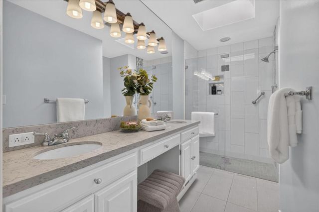3723 Alameda De Las Pulgas, Menlo Park, CA 94025